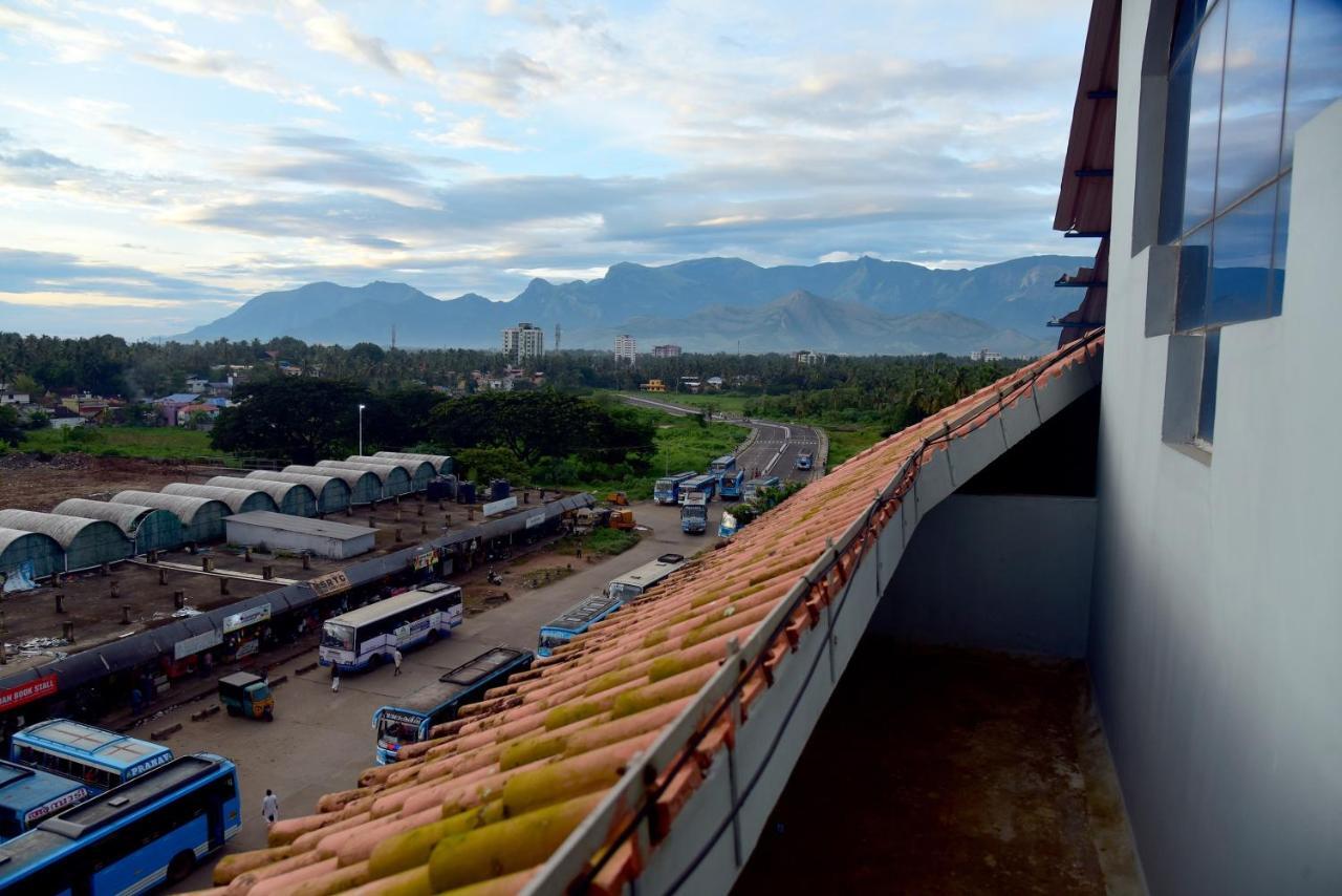 Hotel Kairali Towers Palakkad Exteriér fotografie
